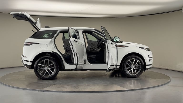2025 Land Rover Range Rover Evoque 1.5 P270e 12.17kWh Dynamic SE SUV 5dr Petrol Plug-in Hybrid Au...