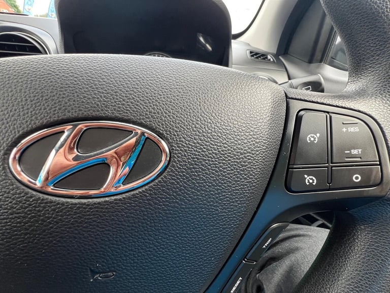 2017 Hyundai i10 1.0 SE Euro 6 5dr HATCHBACK Petrol Manual