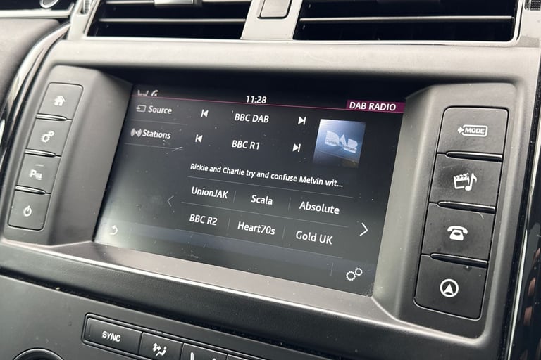 2017 Land Rover Discovery 3.0 TD V6 SE SUV 5dr Diesel Auto 4WD Euro 6 (s/s) (258 ps) SUV DIESEL A...