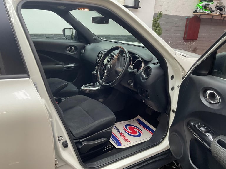 2014 Nissan Juke 1.6 Acenta Premium XTRON Euro 5 5dr HATCHBACK Petrol Automatic
