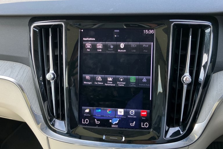 2021 Volvo V60 2.0 B5P Cross Country 5dr AWD Auto Estate Hybrid Automatic