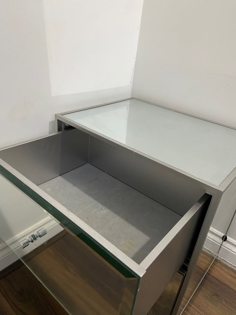 MIRRORED BEDSIDE TABLE 