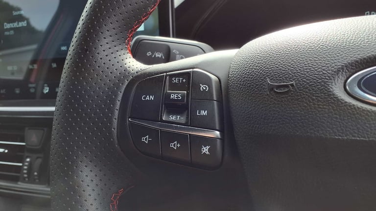 2025 Ford Focus 1.0 EcoBoost Hybrid mHEV ST-Line X 5dr HATCHBACK PETROL Manual