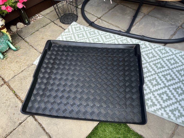 Grand land boot tidy