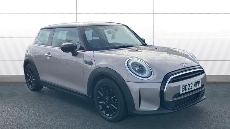 image for 2022 MINI Hatch 1.5 Cooper Classic 3dr Petrol Hatchback Hatchback Petrol Manual