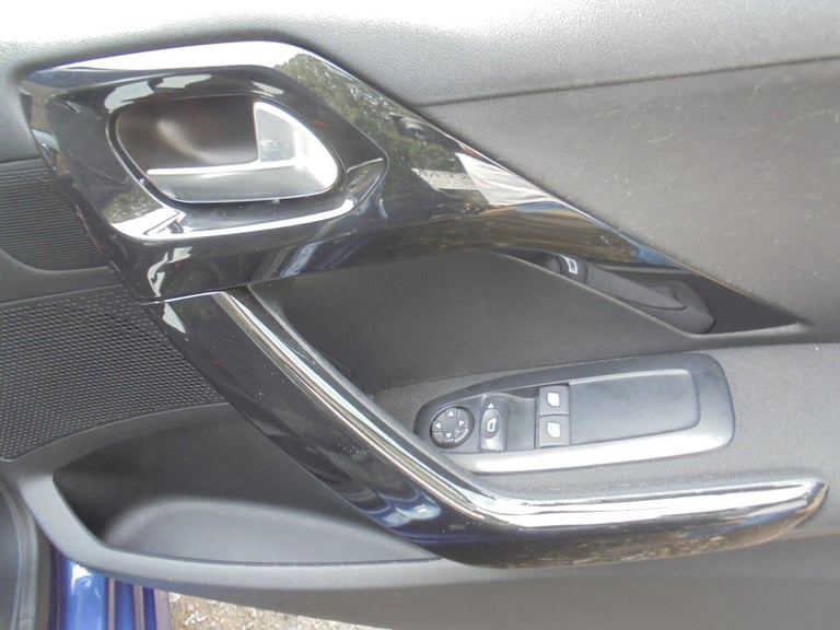 2016 Peugeot 208 1.2 PureTech 82 Allure 5dr HATCHBACK PETROL Manual