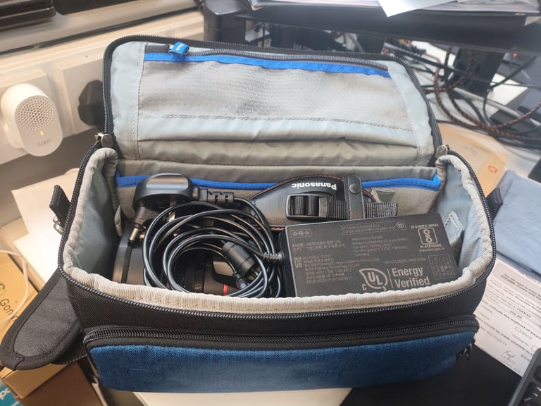 Panasonic UHD 4K Camcorder HC-X1500 with Extra Battery in Immaculate Condition