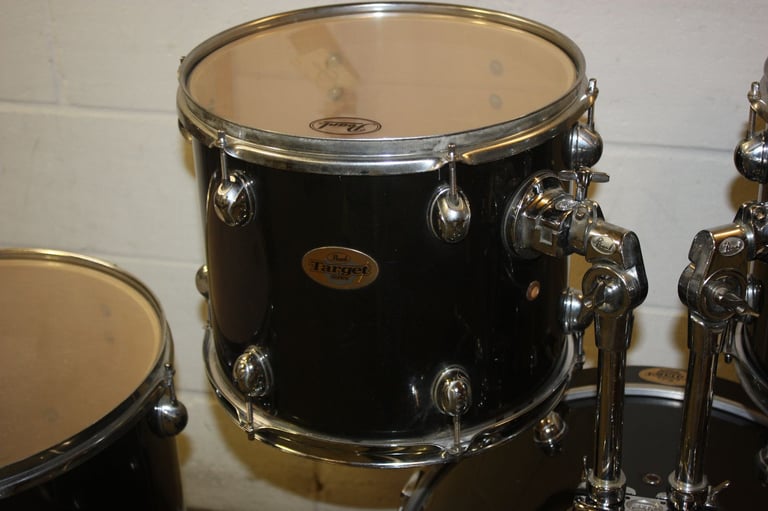 Pearl Target Series Black 5 Piece Refurbished Rock Drum Kit ~ 22in Bass + All Hardware ~ £350 ono