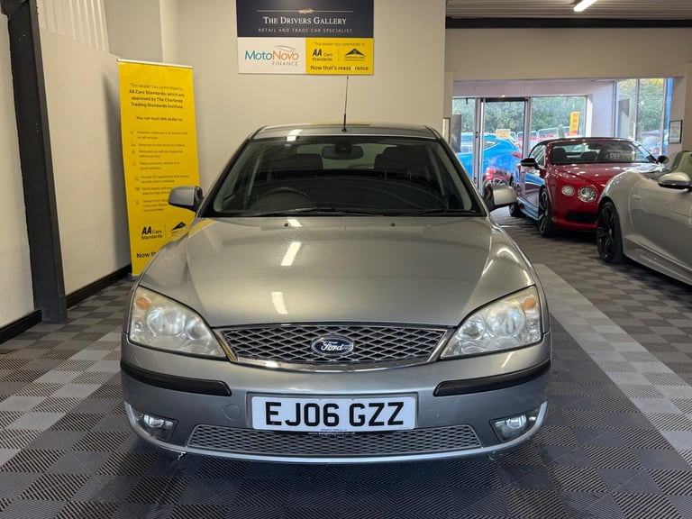 2006 Ford Mondeo 2.0 Ghia 5dr HATCHBACK Petrol Manual