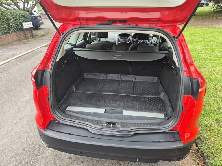 Ford, FOCUS, TITANIUM, Estate, 2015, Manual, 999 (cc), 5 doors, full service history