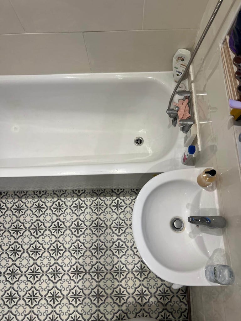image for Bathtub, WC, Sink For Sale