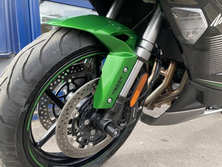 KAWASAKI PERFORMANCE TOURING EDITION - WITH FULL KAWASAKI SERVICE HISTORY 