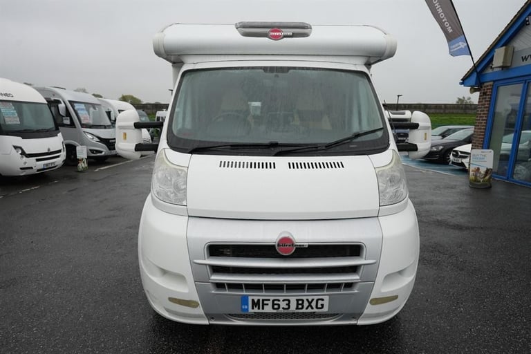 Burstner Ixeo Time it 585 FIAT 4 BERTH 4 TRAVEL SEAT MOTORHOME