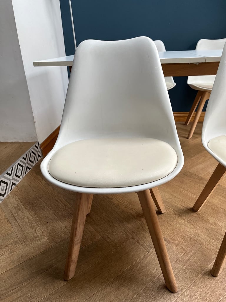 Habitat dining table and four chairs