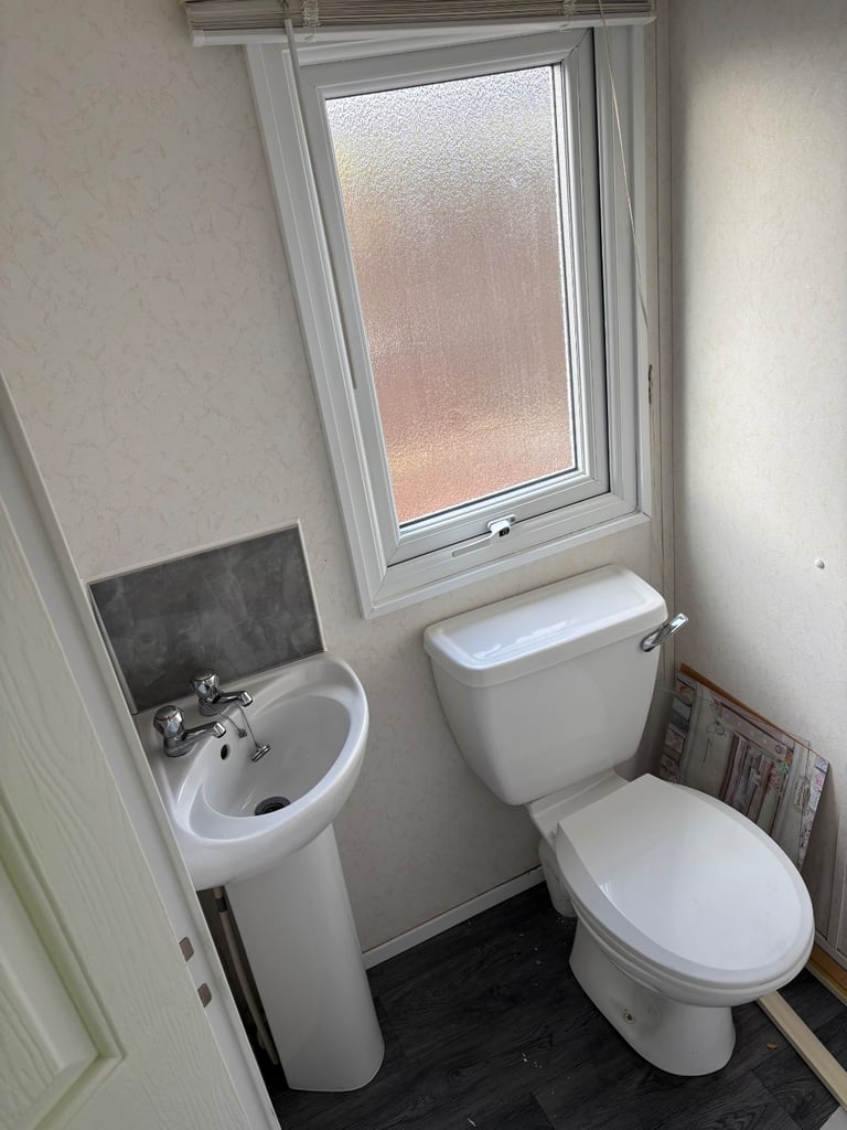 Static caravan for rent 2/3 beds available