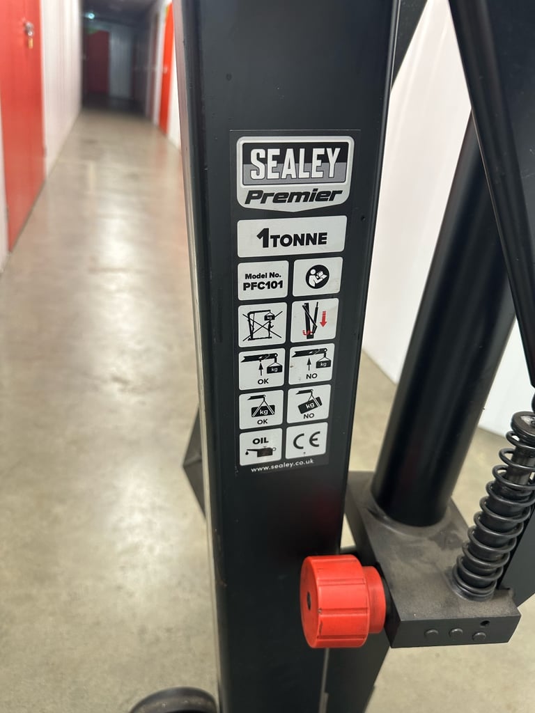 Sealey Premier PFC101 Engine crane 1Tonne 