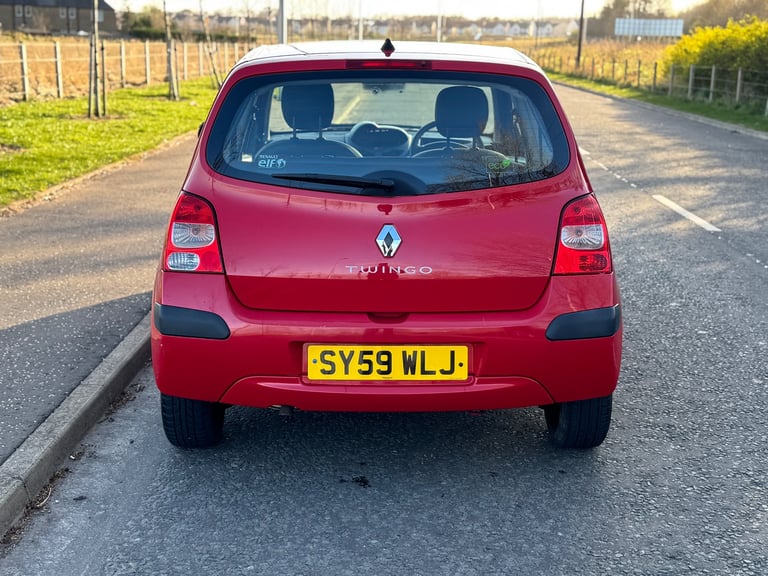 Renault Twingo, 34k miles, ULEZ compliant. - Image 4