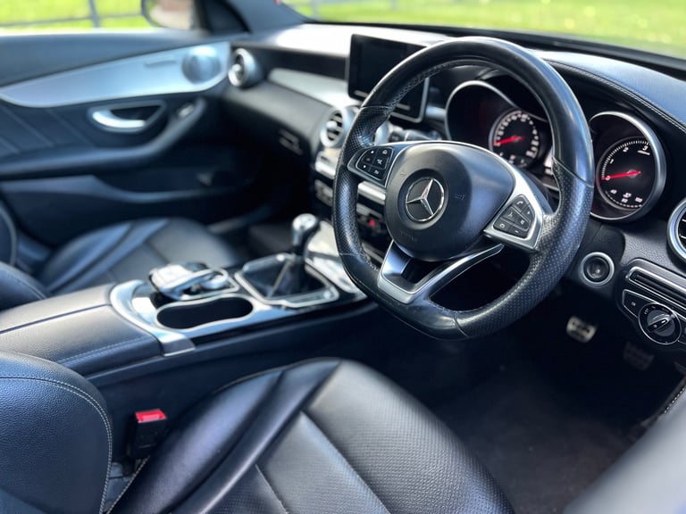 Mercedes-Benz, C CLASS, Saloon, 2015, Manual, 2143 (cc), 4 doors