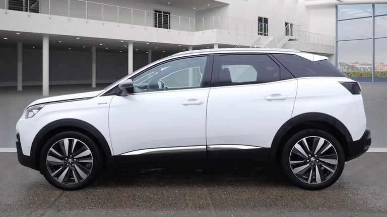 2018 Peugeot 3008 1.5 BlueHDi GT Line Premium 5dr ++ PANROOF / NAV / CAMERA / ULEZ / DAB ++ HATCH...