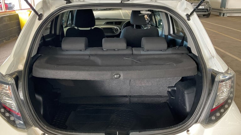 2013 Toyota Yaris 1.5 VVT-i Hybrid T4 5dr CVT HATCHBACK Petrol/Electric Hybrid Automatic