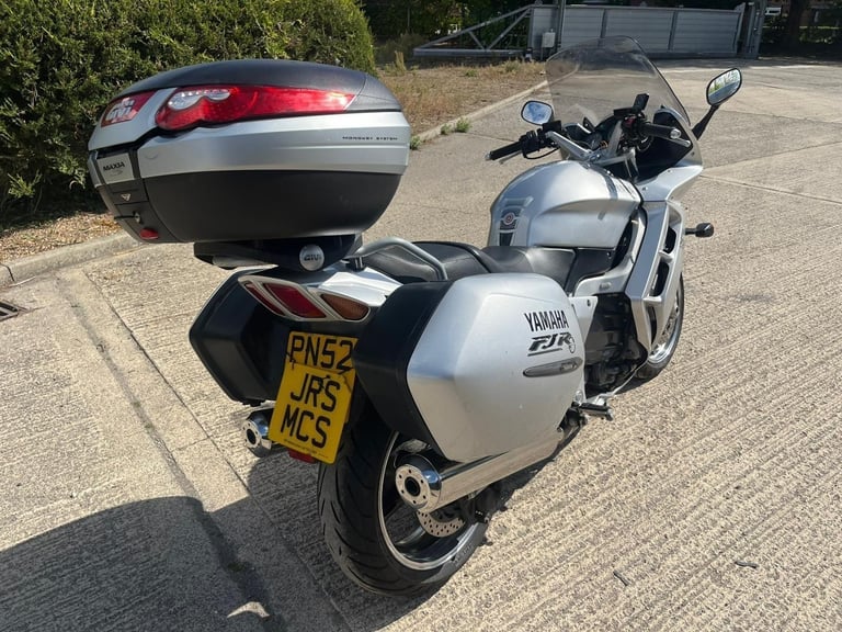 2002 52 YAMAHA FJR 1300 FJR1300 SPORTS TOURER LUGGAGE NEW MOT HPI CLEAR