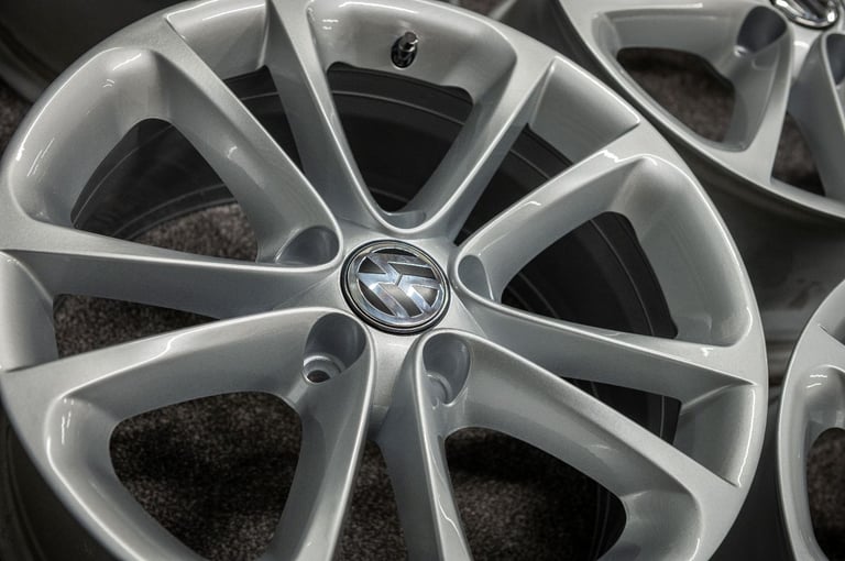 *Refurbished* Genuine 17" VW Passat CC Alloy Wheels 5x112 Golf/Scirocco/Caddy *P/X*
