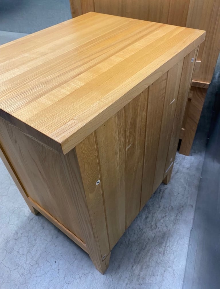 Solid Oak Wardrobe and Matching Bedsides