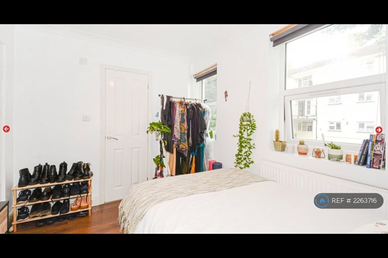 2 bedroom flat in Eden Road, London, E17 (2 bed) (#2263716)