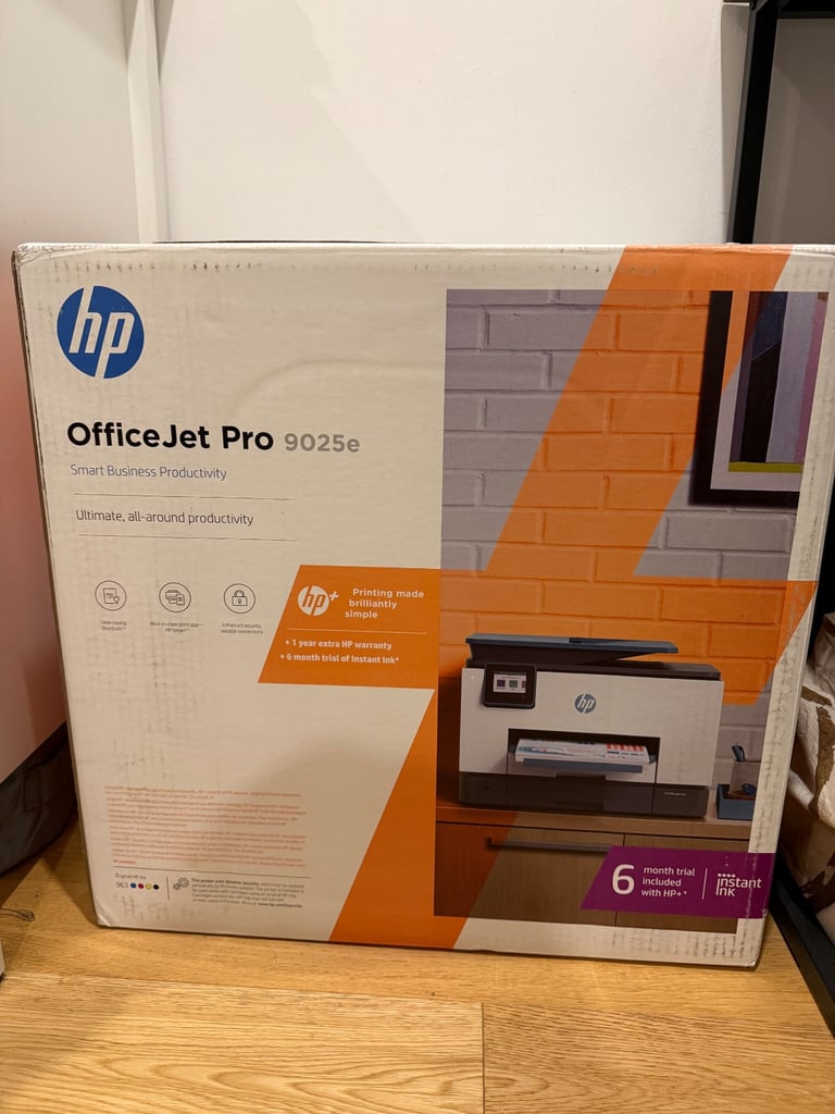 HP OfficeJet Pro 9025e printer with ink (never used)