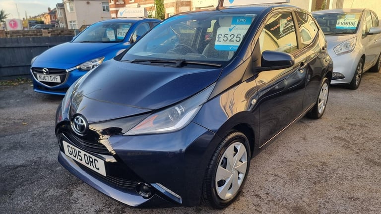 2015 Toyota AYGO 1.0 VVT-i x-play Euro 5 5dr Euro 5 HATCHBACK Petrol Manual