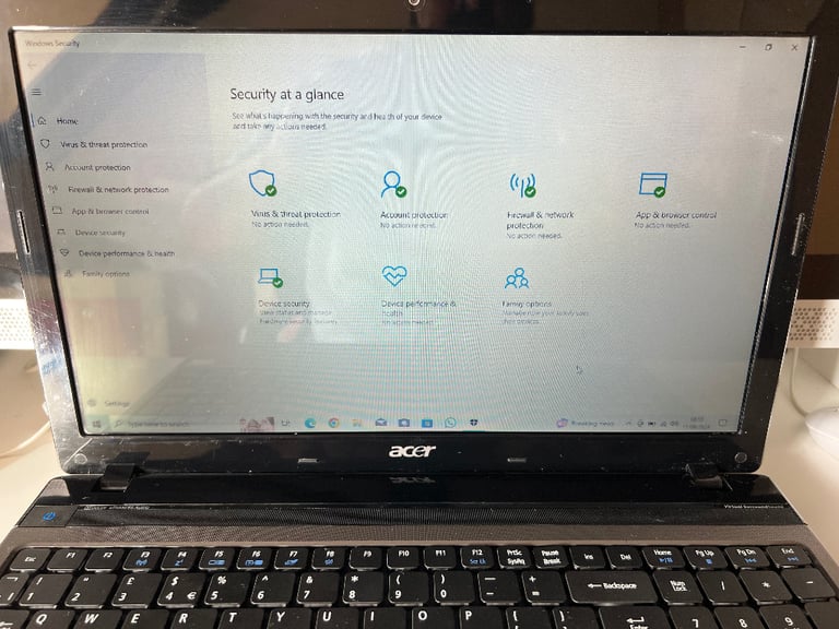 4GB Acer HD Laptop 128GB SSD.Window10,Office,ready