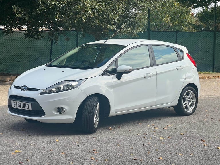 Ford, FIESTA, Hatchback, 2012, Manual, 1242 (cc), 5 doors