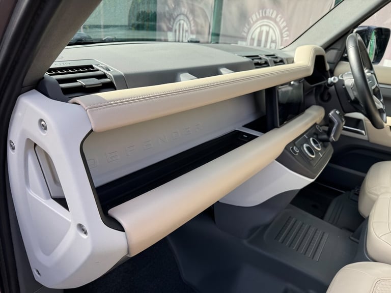 2021 Land Rover Defender 2.0 P300 HSE 90 3dr Auto [6 Seat] Estate Petrol Automatic