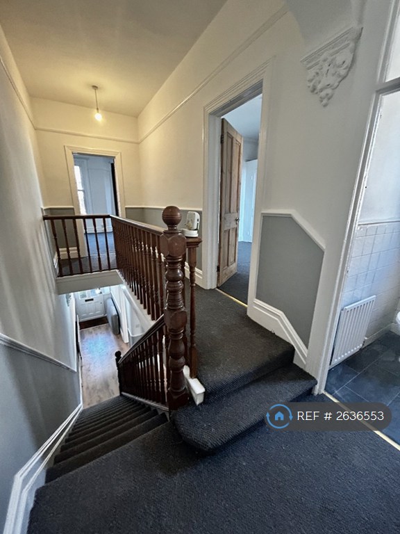 4 bedroom house in Beulah Hill, London, SE19 (4 bed) (#2636553)