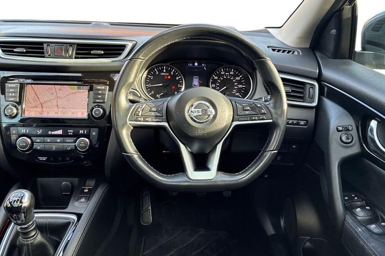 2020 Nissan Qashqai 1.3 DiG-T N-Connecta 5dr HATCHBACK PETROL Manual