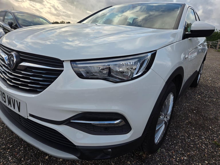 2019 Vauxhall Grandland X 1.2 Turbo Tech Line Nav Auto Euro 6 (s/s) 5dr Petrol