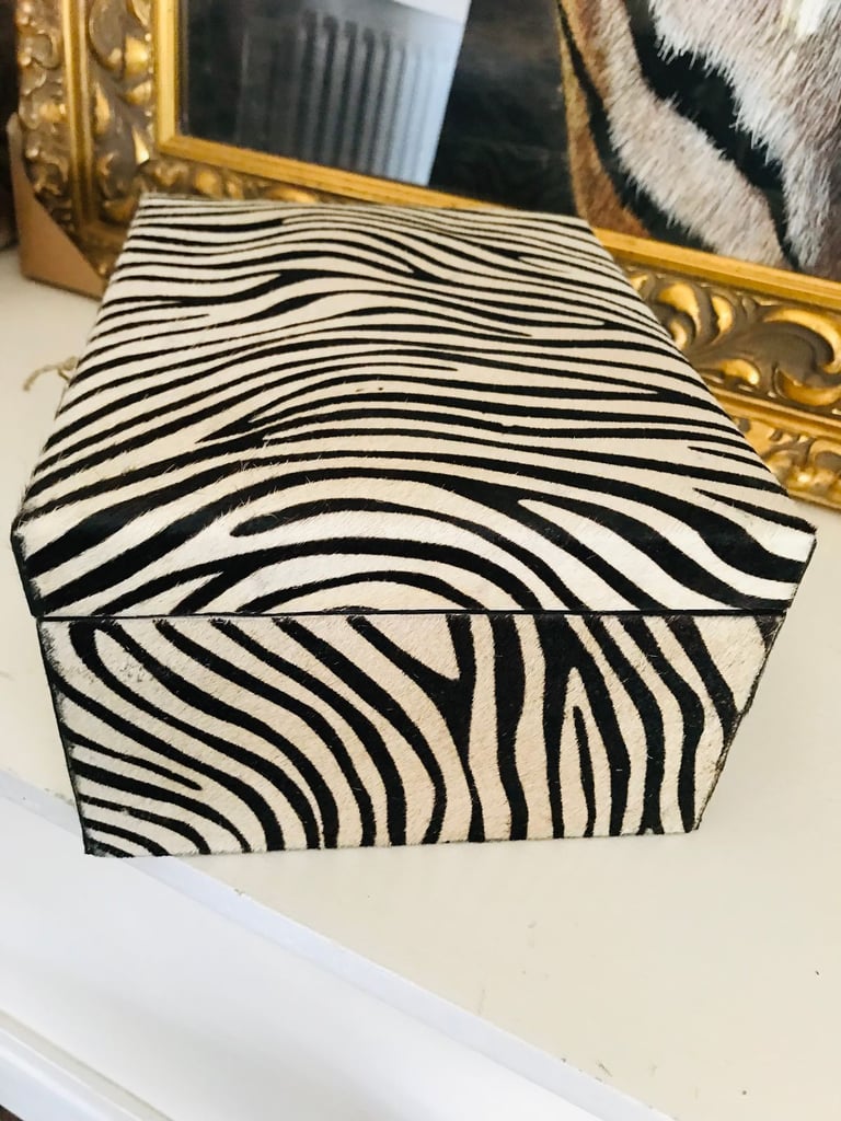 NEW ZEBRA PRINT COWSKIN LEATHER JEWELLERY STORAGE BOX