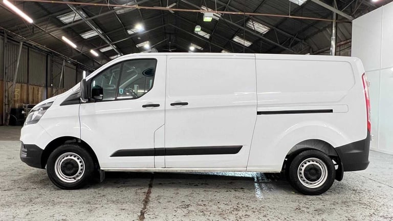 2022 Ford Transit Custom 2.0 EcoBlue 130ps Low Roof Leader Van Van Diesel Manual