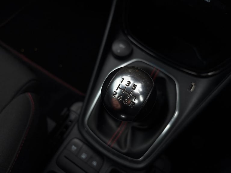 2023 Ford Puma 1.0 EcoBoost Hybrid mHEV ST-Line 5dr Hatchback PETROL Manual