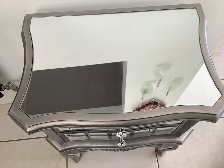 Mirrored bedside table