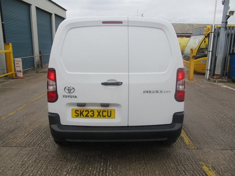 2023 23 TOYOTA PROACE CITY 1.5 BLUEHDI ACTIVE SHORT PANEL VAN EURO 6 ONLY 15,000