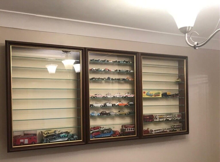 Diecast Model Cabinet. Large 24 Shelf Wall Mounted.