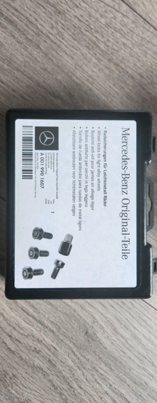Genuine Mercedes Benz Locking wheel nuts