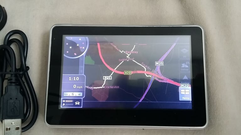 Car Satellite Navigation System with UK & European Maps