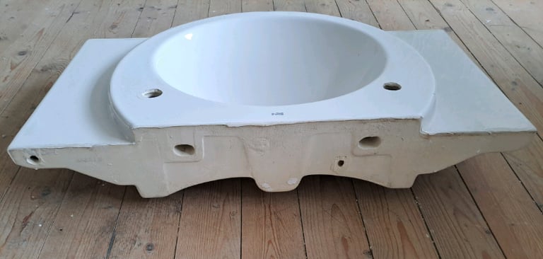 roca bathroom sink