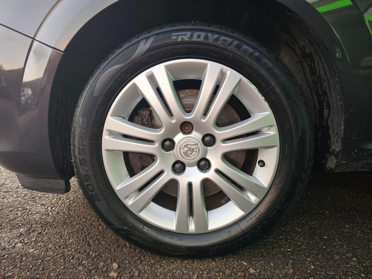 2013 Vauxhall Zafira 1.7 CDTi ecoFLEX Design Euro 5 5dr (SNav) MPV Diesel Manual