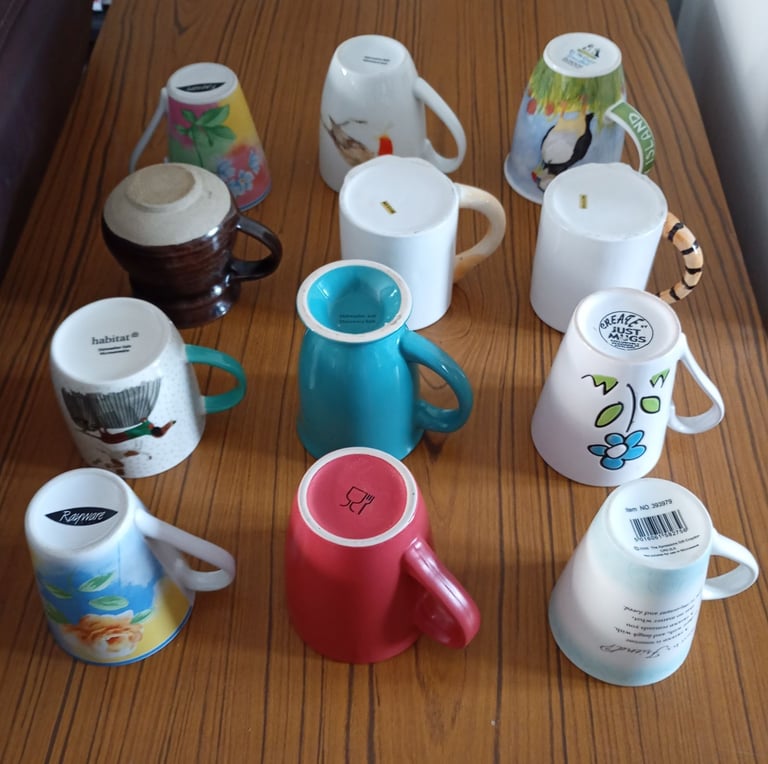 12 Coffee/Tea Mugs