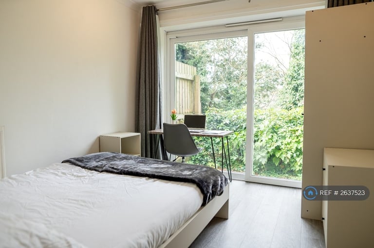 image for 5 bedroom house in Dunvegan Close, Exeter, EX4 (5 bed) (#2637523)