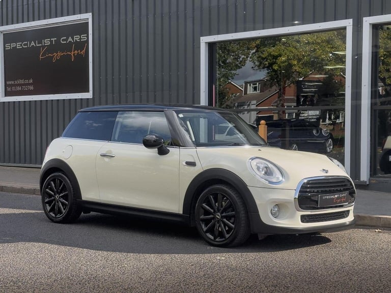 image for MINI HATCH 1.5 Cooper Euro 6 (s/s) 3dr 2018