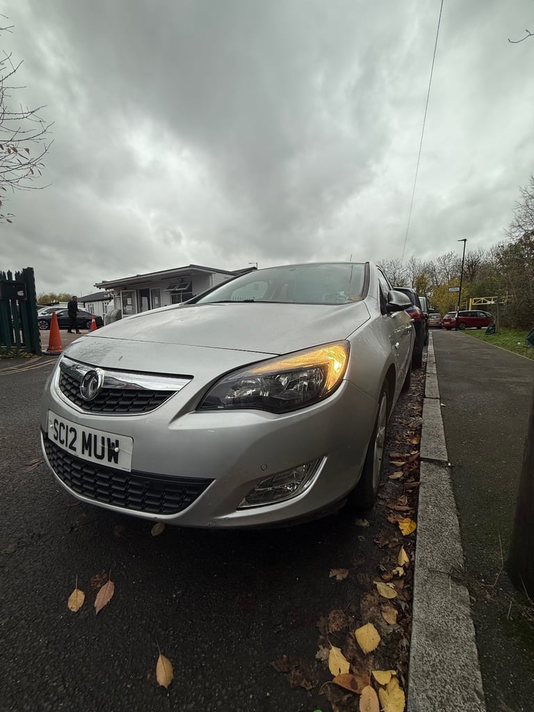 Vauxhall, ASTRA, Hatchback, 2012, Manual, 1598 (cc), 5 doors